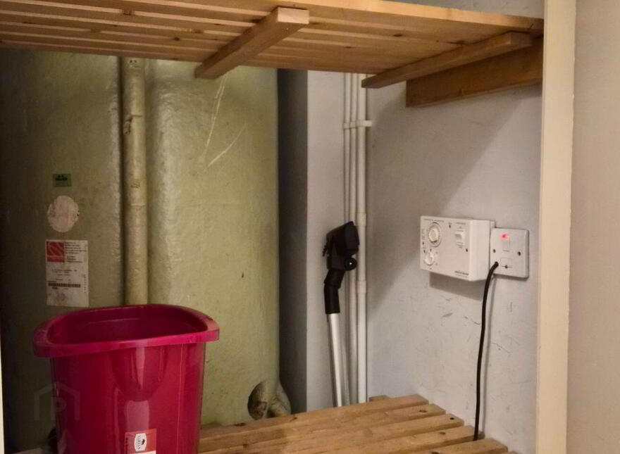Apartment 16 Gloucester Square, Railway Street, Dublin 1, D01CV96