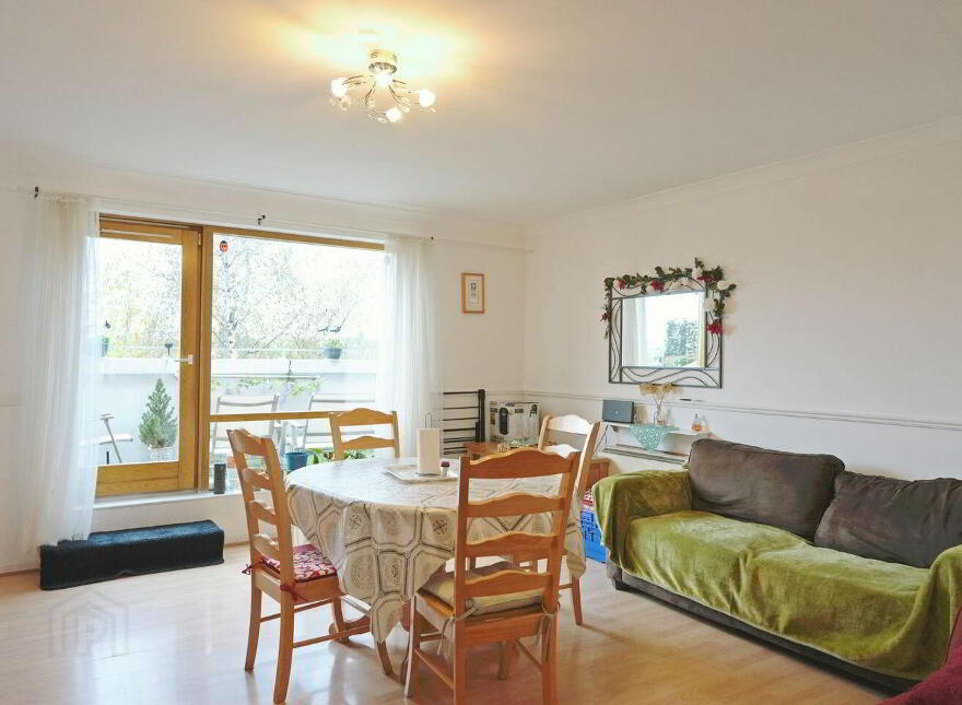 132 Cedar Brook Avenue, Dublin 10, D10D075
