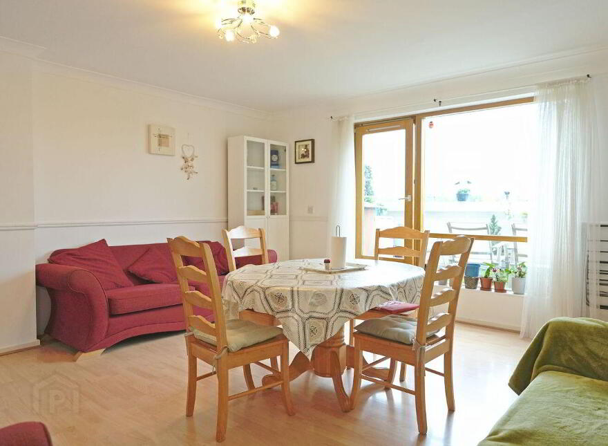 132 Cedar Brook Avenue, Dublin 10, D10D075