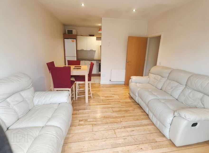 Bracken Hill, Ballinteer, Ballinteer, D18HK20