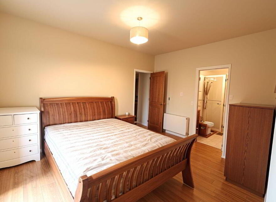 Bracken Hill, Ballinteer, Ballinteer, D18HK20