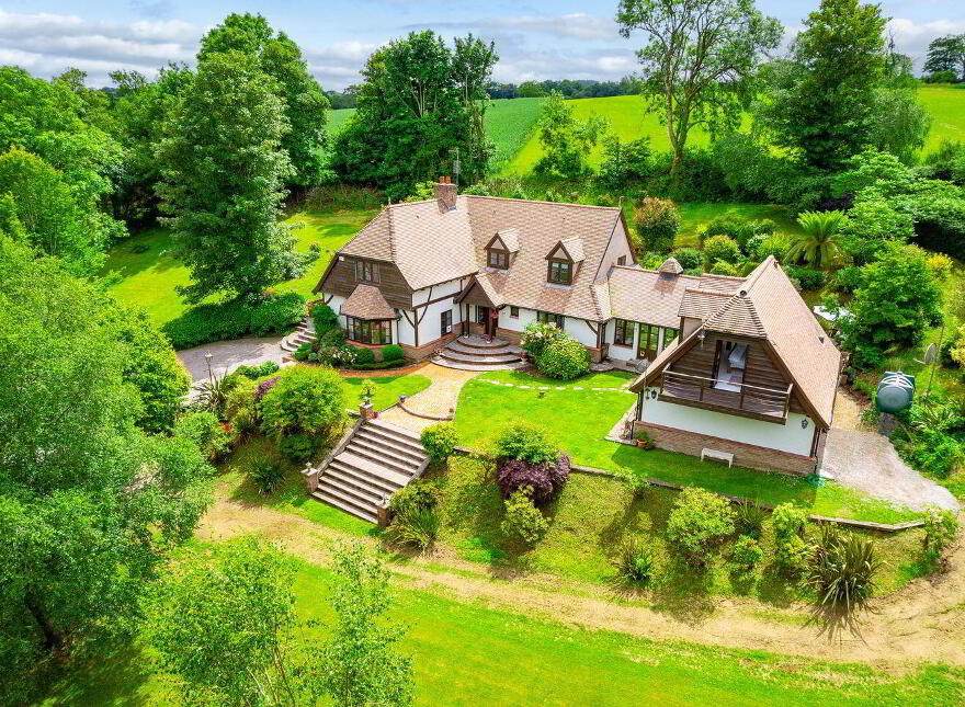 Bramble Lodge, 7 Brookwood, Frenchfurze, Crosshaven, P43Y073