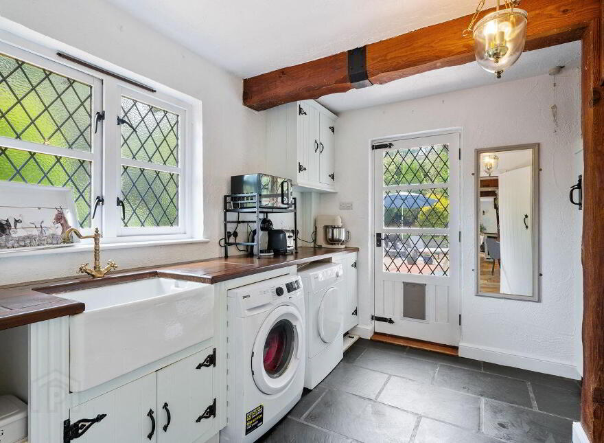 Bramble Lodge, 7 Brookwood, Frenchfurze, Crosshaven, P43Y073