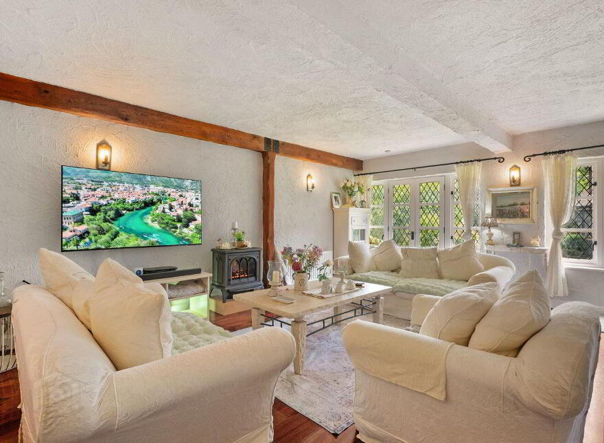 Bramble Lodge, 7 Brookwood, Frenchfurze, Crosshaven, P43Y073