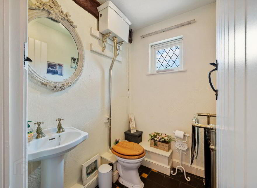 Bramble Lodge, 7 Brookwood, Frenchfurze, Crosshaven, P43Y073