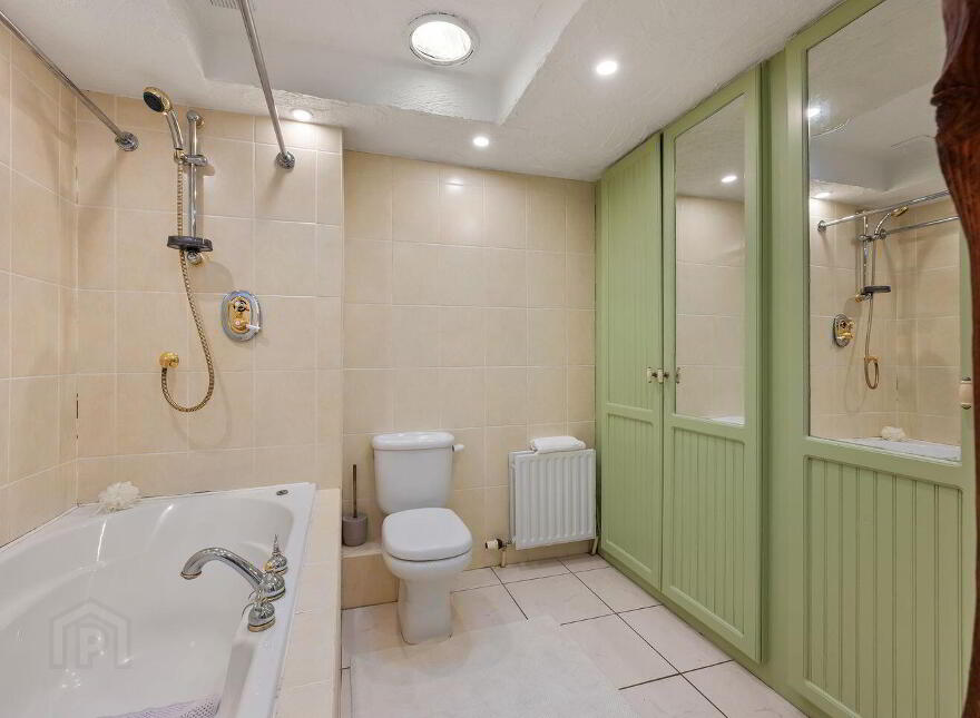 Bramble Lodge, 7 Brookwood, Frenchfurze, Crosshaven, P43Y073