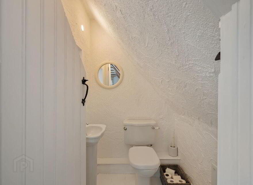 Bramble Lodge, 7 Brookwood, Frenchfurze, Crosshaven, P43Y073