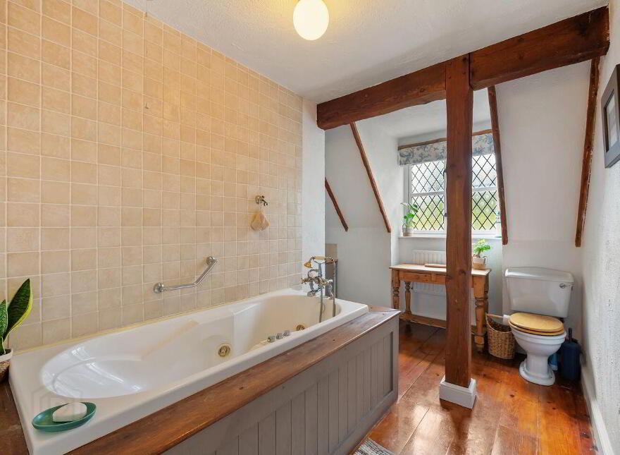 Bramble Lodge, 7 Brookwood, Frenchfurze, Crosshaven, P43Y073