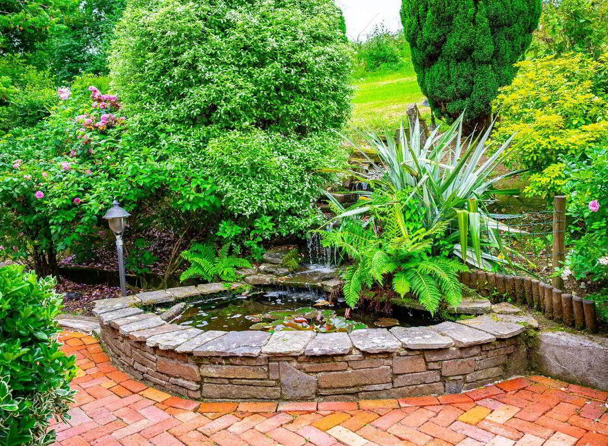 Bramble Lodge, 7 Brookwood, Frenchfurze, Crosshaven, P43Y073
