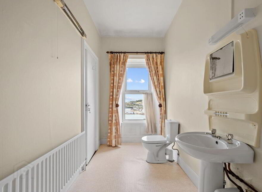 The Presbytery, Upper Road, Crosshaven, P43Y663