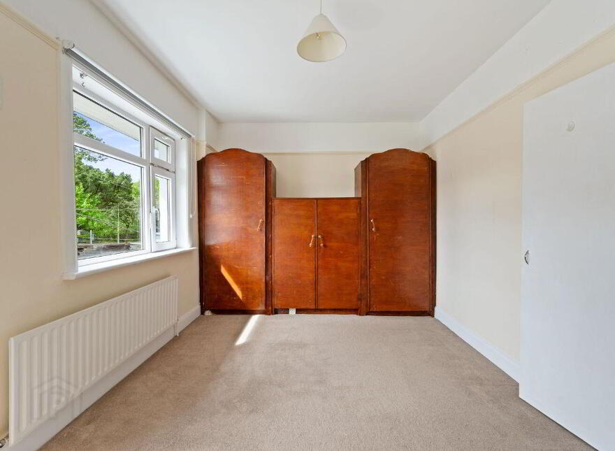 Santa Cruz, 1 Roserie Gardens, Western Road, Cork City Centre, T12TV2F