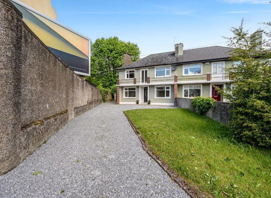 Santa Cruz, 1 Roserie Gardens, Western Road, Cork City Centre, T12TV2F