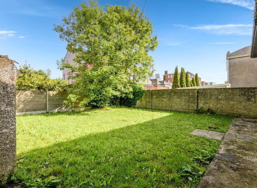 Santa Cruz, 1 Roserie Gardens, Western Road, Cork City Centre, T12TV2F