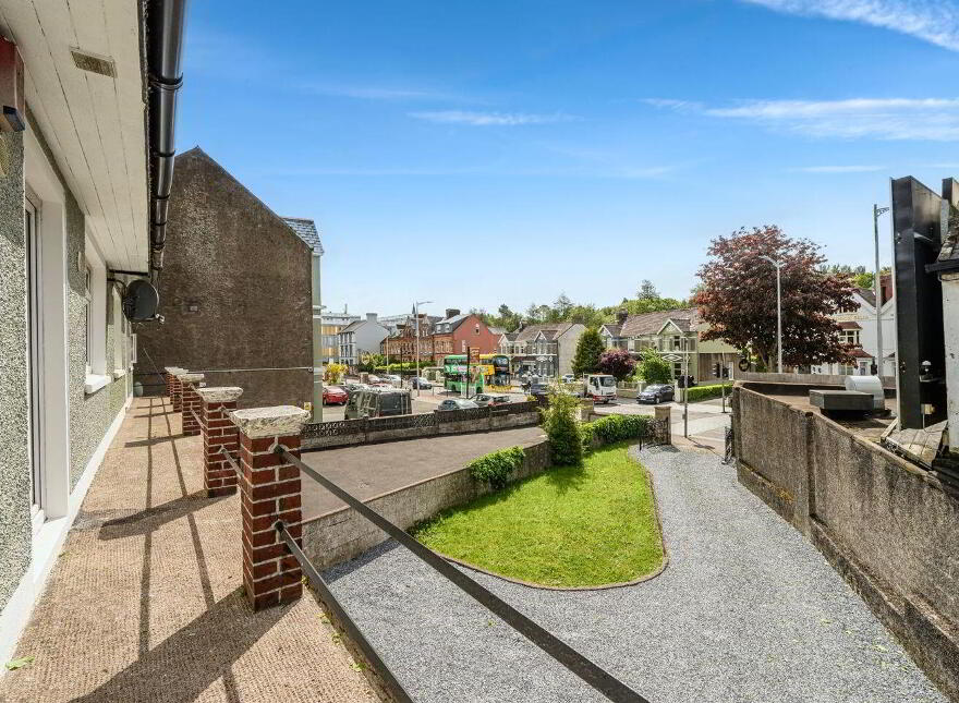 Santa Cruz, 1 Roserie Gardens, Western Road, Cork City Centre, T12TV2F