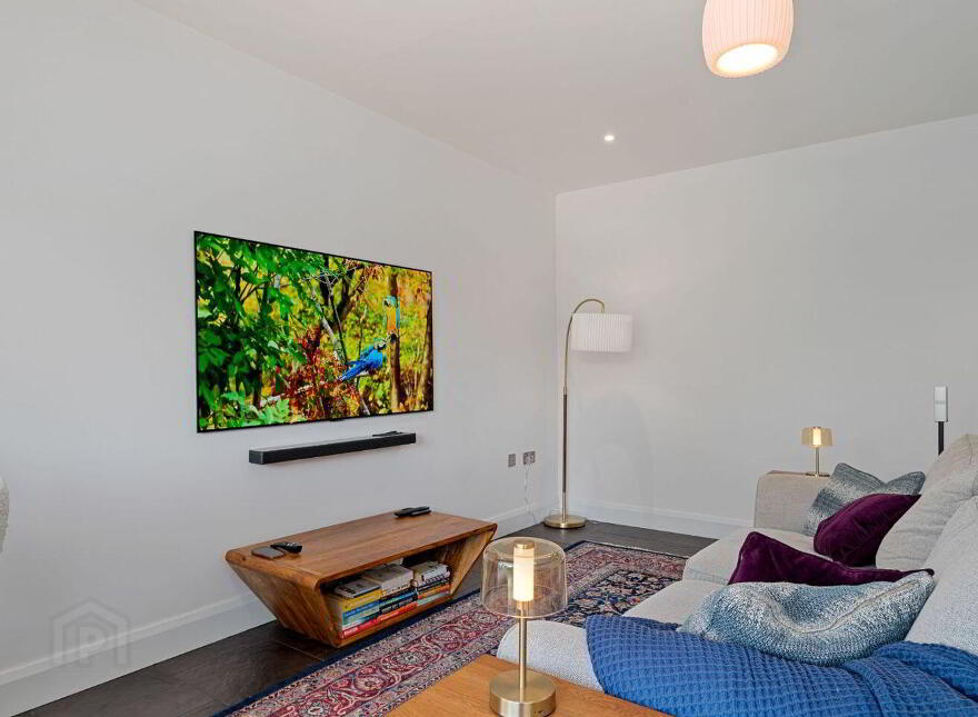 41 Aylesbury, Ballintemple, T12T3YD
