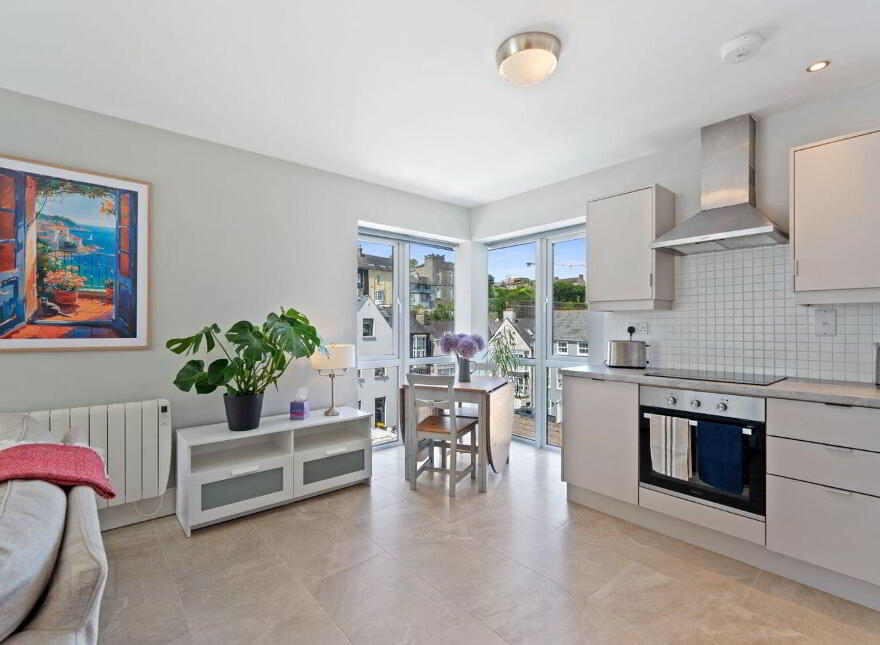 36 Shearwater, Pier Road, Kinsale, P17D326