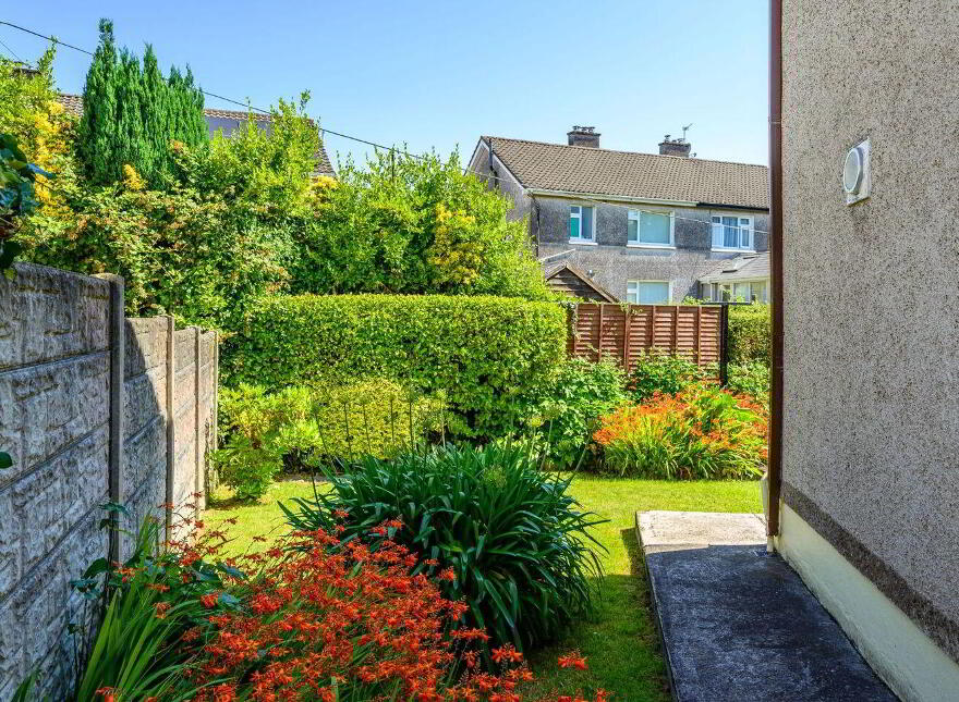 Moynoe, 35 Slieve Mish Park, Turners Cross, T12X0E7