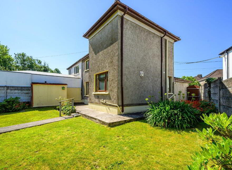 Moynoe, 35 Slieve Mish Park, Turners Cross, T12X0E7