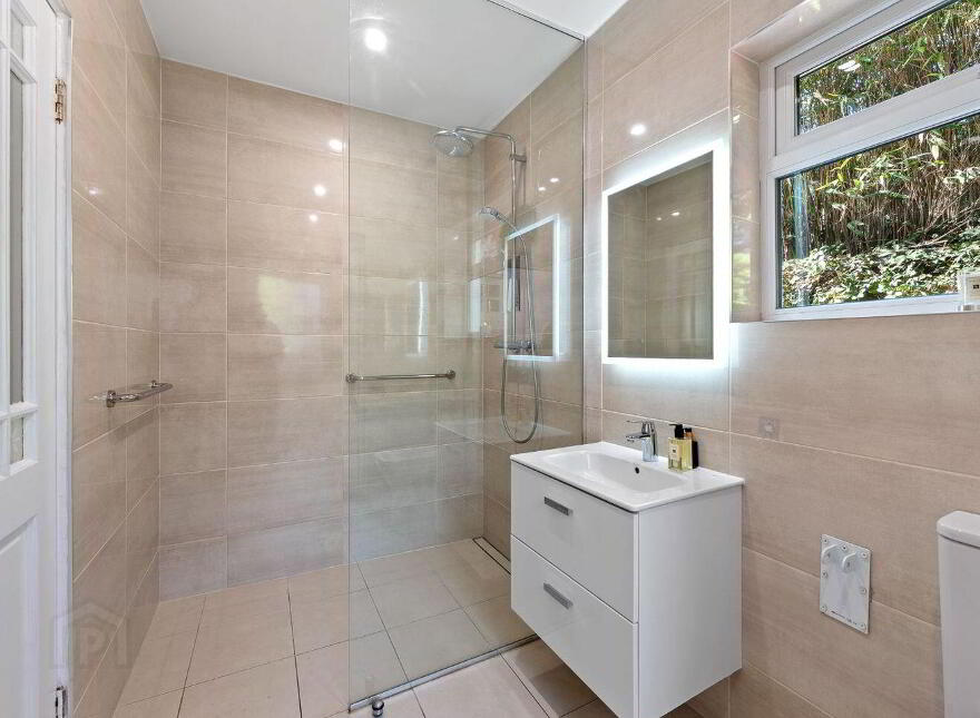 The Elms, 30 The Crescent, Beaumont, Blackrock, T12P3Y7
