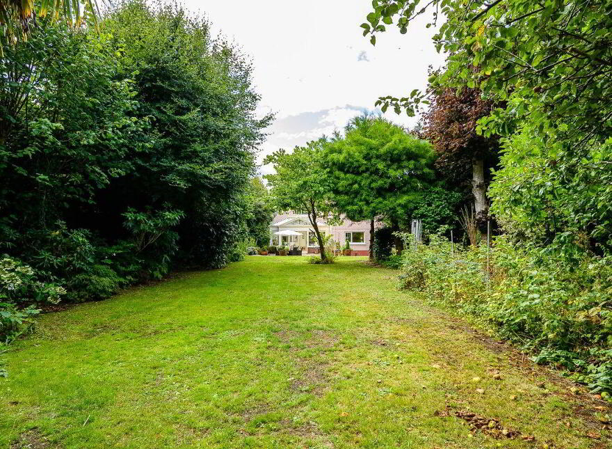 The Elms, 30 The Crescent, Beaumont, Blackrock, T12P3Y7