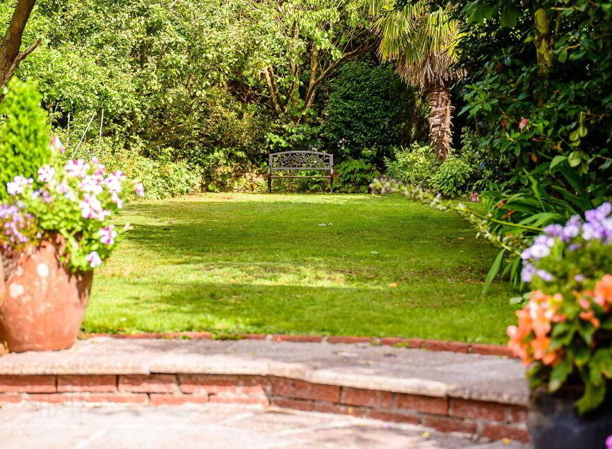 The Elms, 30 The Crescent, Beaumont, Blackrock, T12P3Y7
