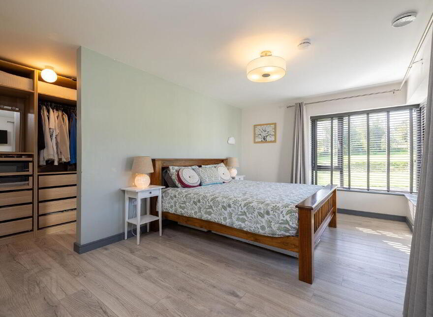 Newtown Commons, New Ross, Y34KA97