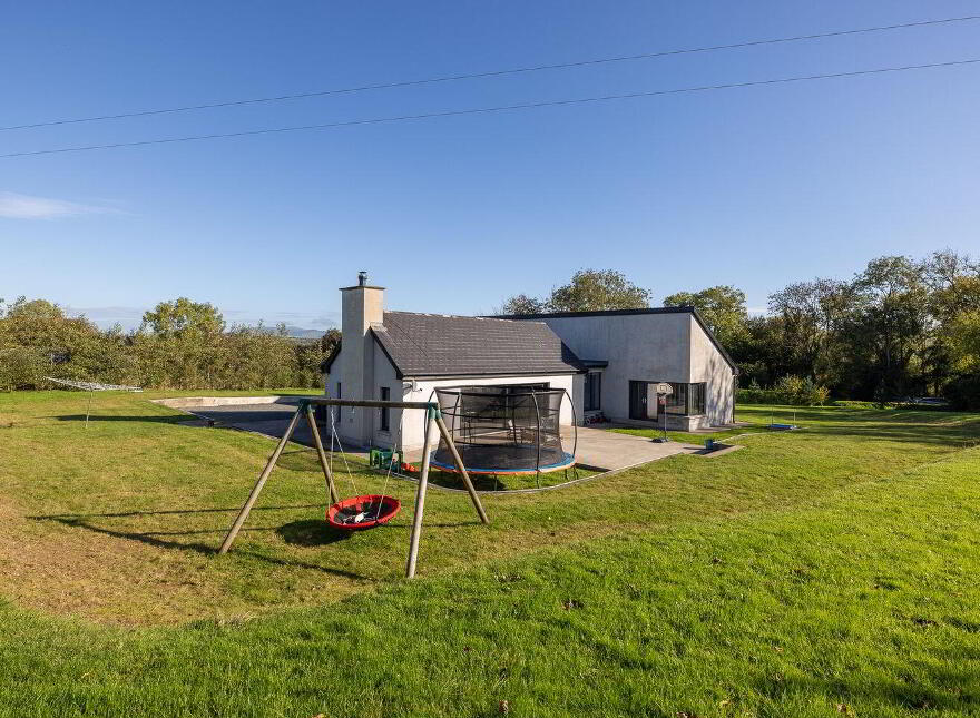 Newtown Commons, New Ross, Y34KA97