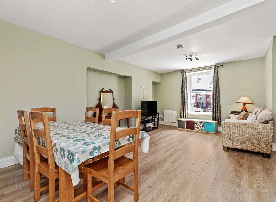 1b Saint Peter's Square, Wexford Town, Y35V2D7