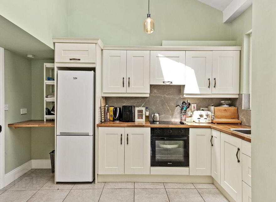 1b Saint Peter's Square, Wexford Town, Y35V2D7