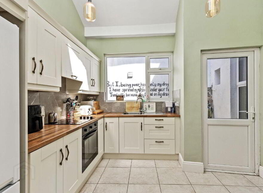1b Saint Peter's Square, Wexford Town, Y35V2D7