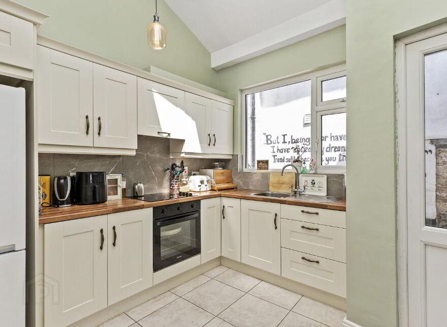 1b Saint Peter's Square, Wexford Town, Y35V2D7