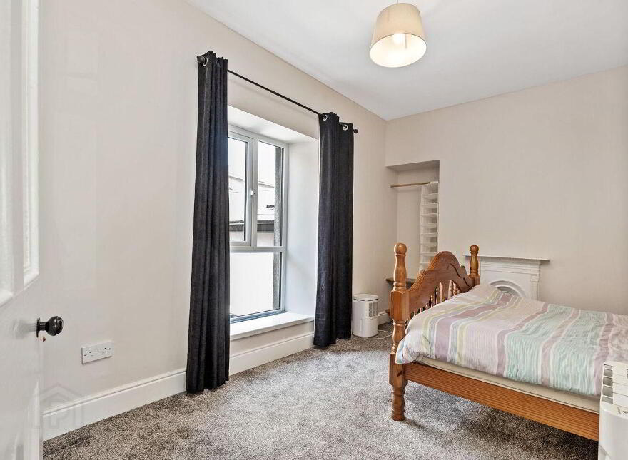 1b Saint Peter's Square, Wexford Town, Y35V2D7