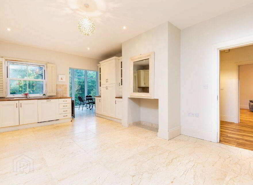 Starshollow, Spawell Road, Wexford Town, Y35FXK4