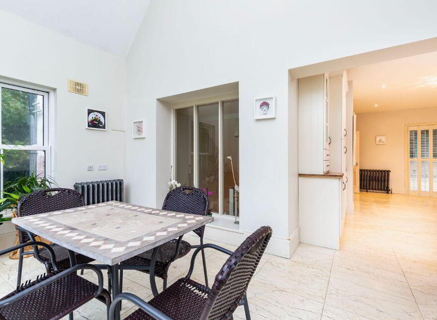 Starshollow, Spawell Road, Wexford Town, Y35FXK4
