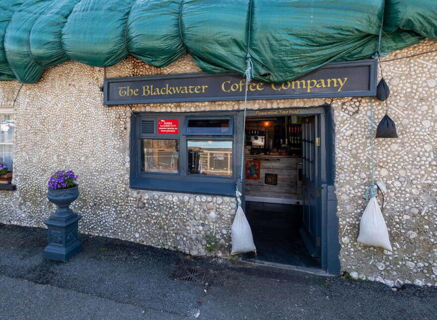 Shell Cottage, Blackwater, Y21YT38