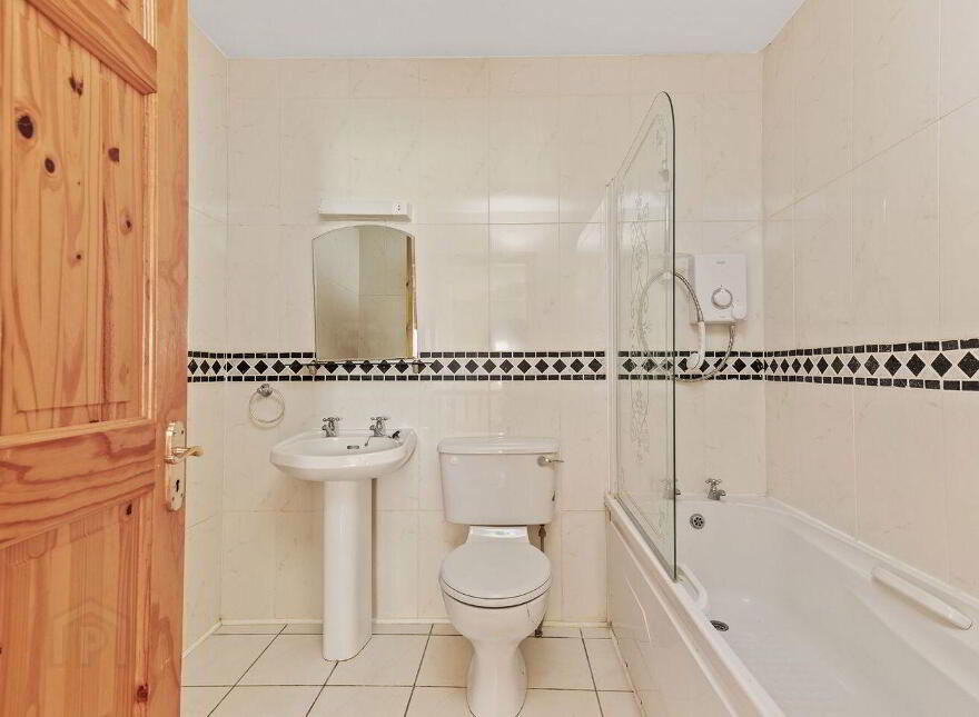 9 Laurel Grove, Tagoat, Y35C652