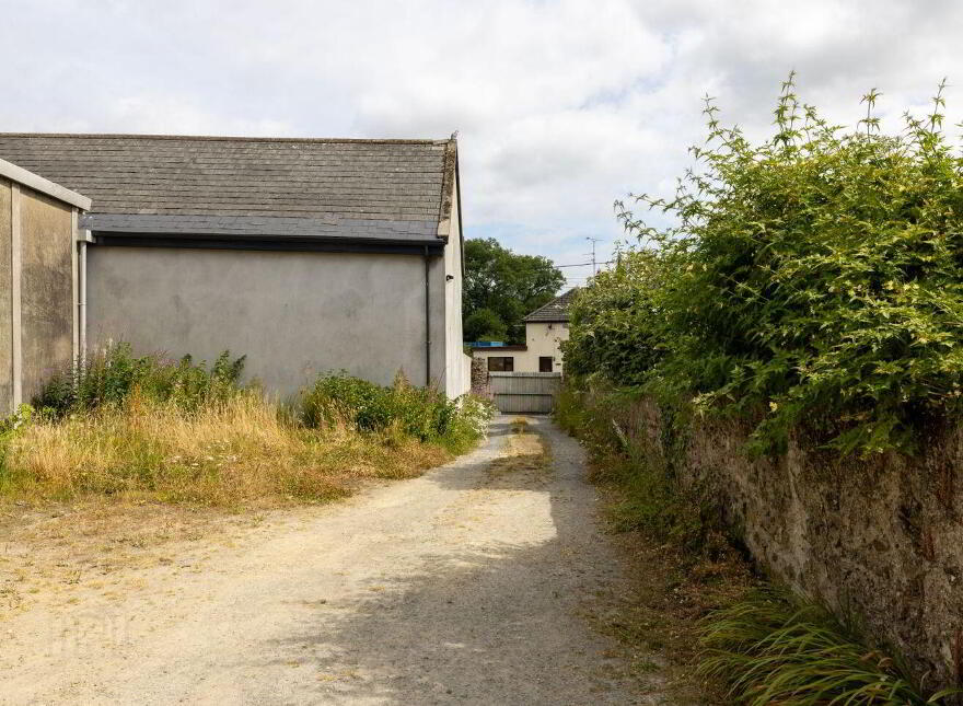 Main Street, Taghmon, Y35F8XV