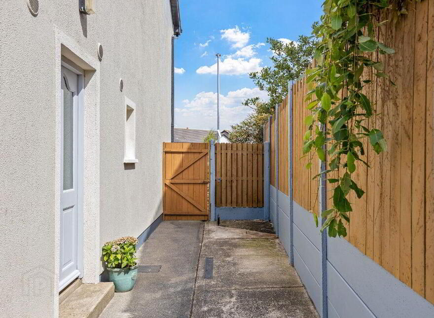 8 Whiterock Drive, Whitebrook, Whiterock, Y35R7F4