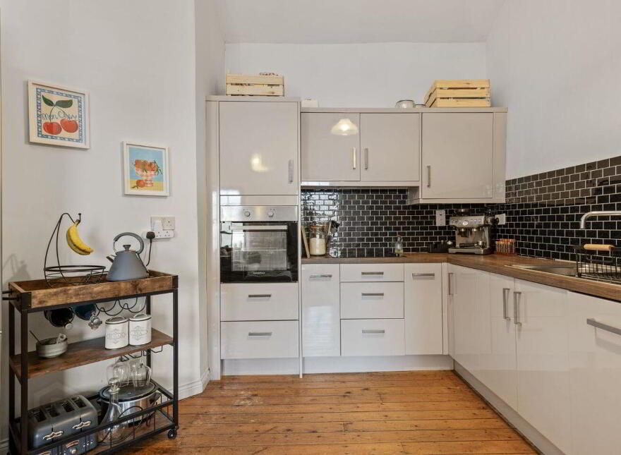 28 Priory House, Priory Hall, Wexford Town, Y35A661