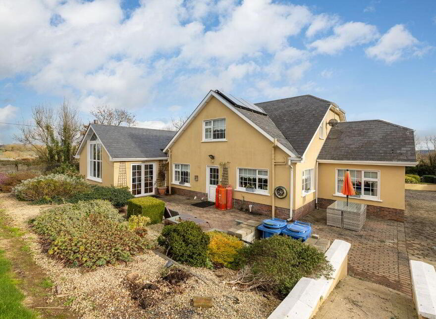 Barntown, Barntown, Y35PY99