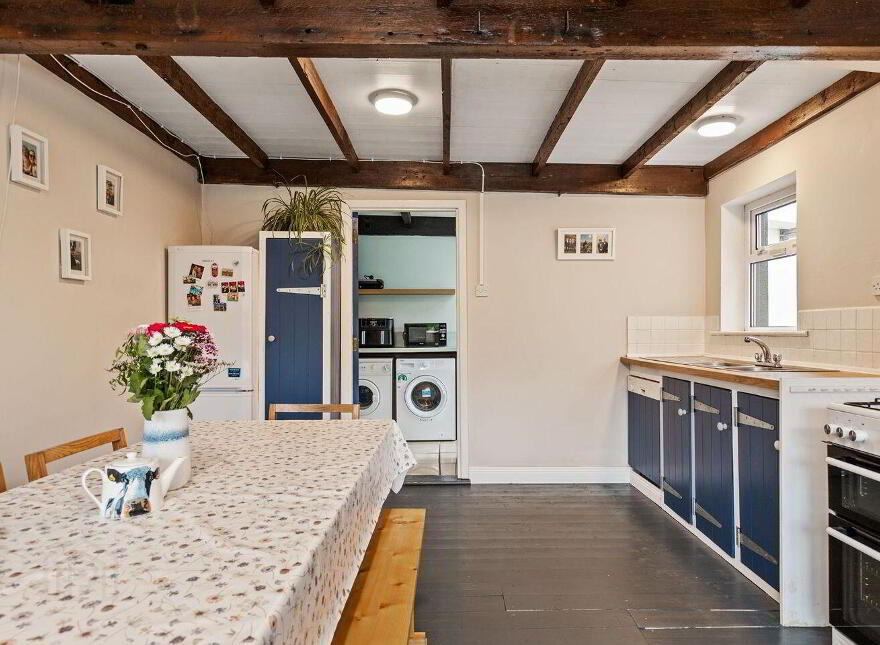 Saint Leonard's, Ballycullane, Y34KP78