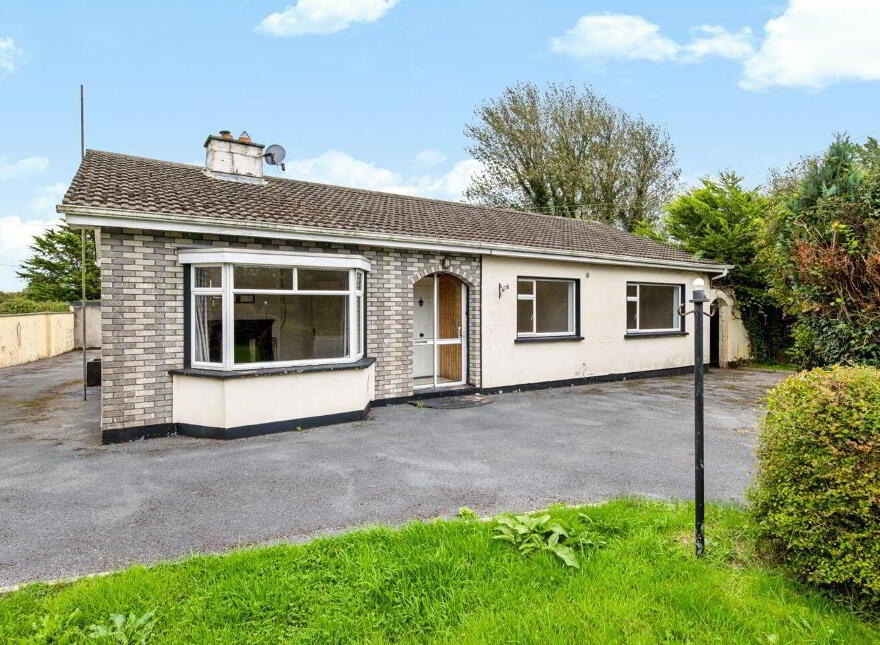 Hillview House, Curraghmore, Saltmills, Ballycullane, Y34K683 photo