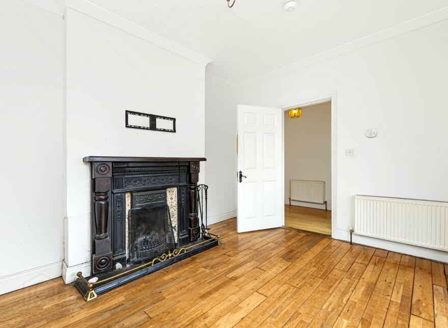 Hillview House, Curraghmore, Saltmills, Ballycullane, Y34K683