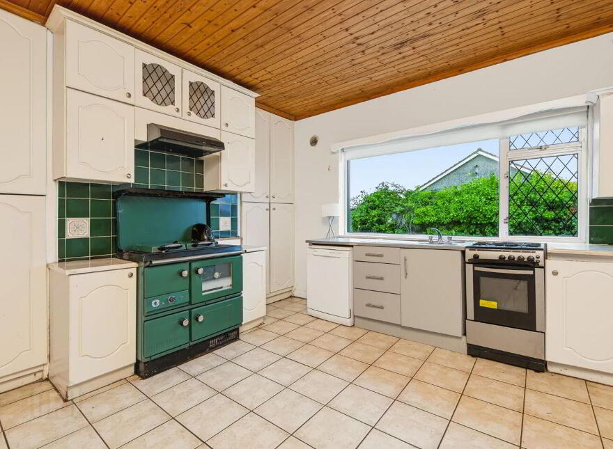 Hillview House, Curraghmore, Saltmills, Ballycullane, Y34K683