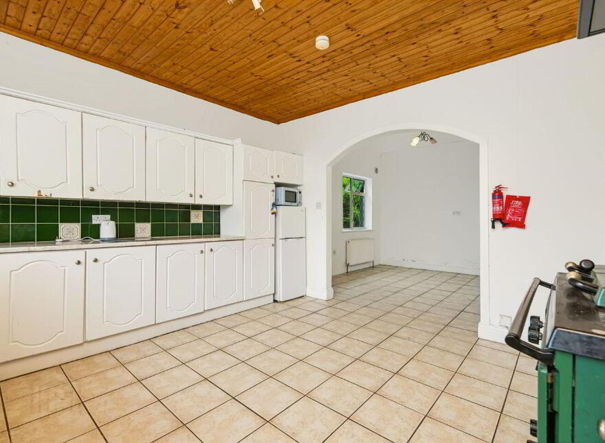 Hillview House, Curraghmore, Saltmills, Ballycullane, Y34K683