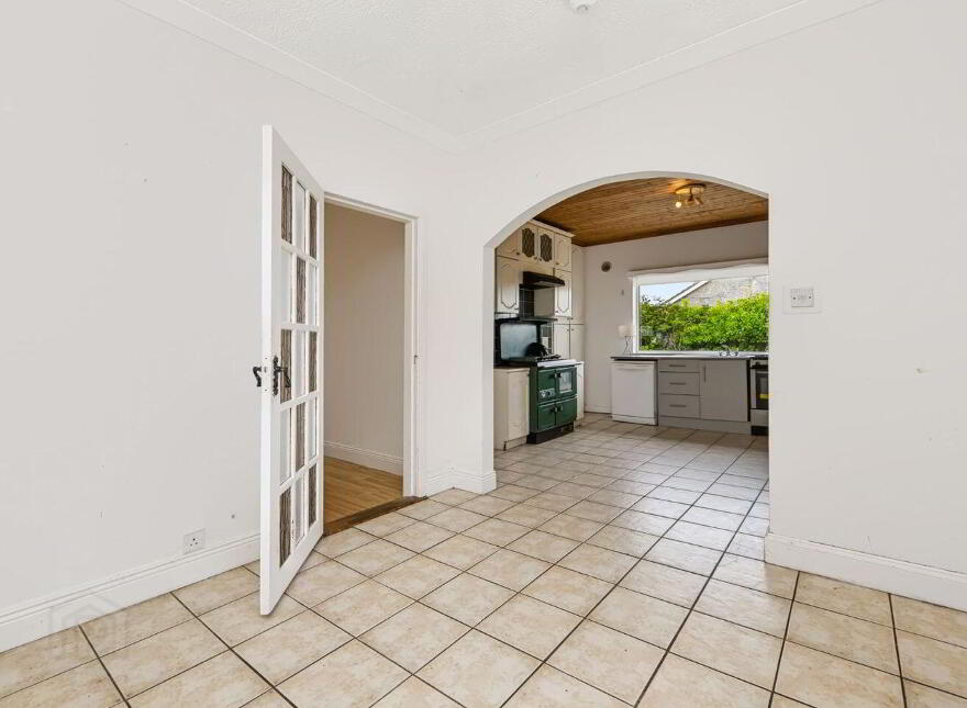 Hillview House, Curraghmore, Saltmills, Ballycullane, Y34K683