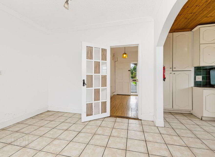 Hillview House, Curraghmore, Saltmills, Ballycullane, Y34K683