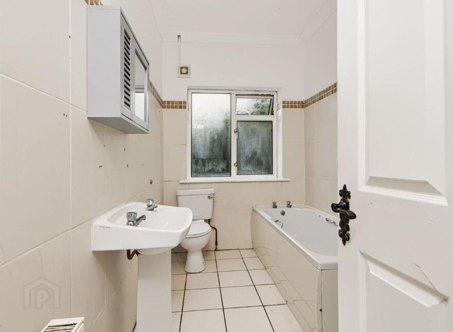 Hillview House, Curraghmore, Saltmills, Ballycullane, Y34K683