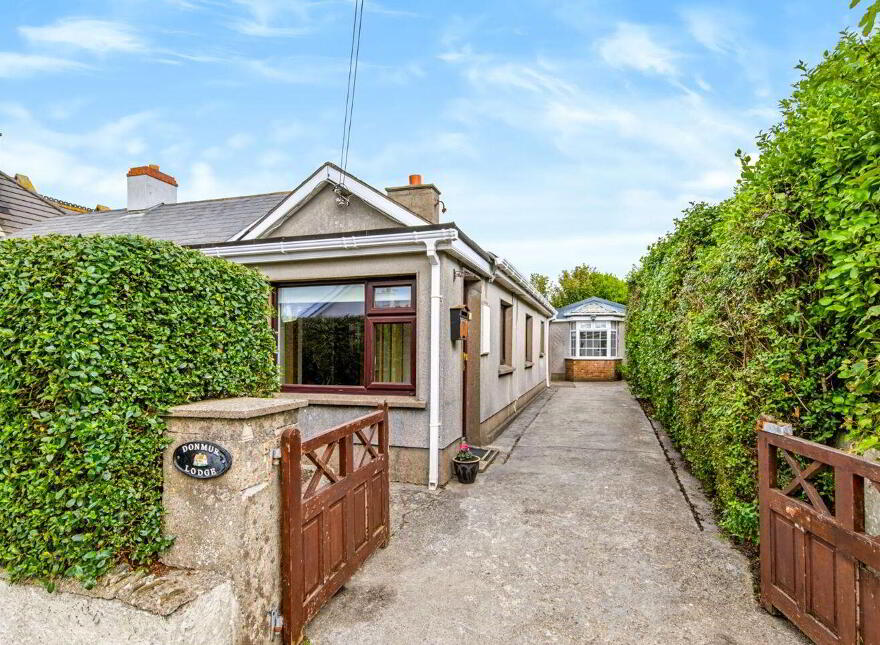 Donmur Lodge, Saint Martin's Road, Rosslare Harbour, Y35T6F3