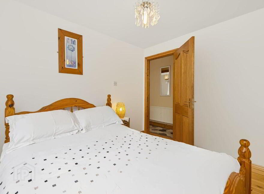 Donmur Lodge, Saint Martin's Road, Rosslare Harbour, Y35T6F3